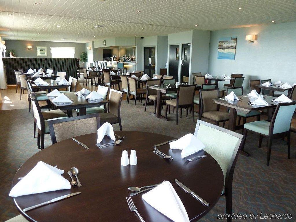 滨海索尔特本 Hunley Golf Club酒店 餐厅 照片